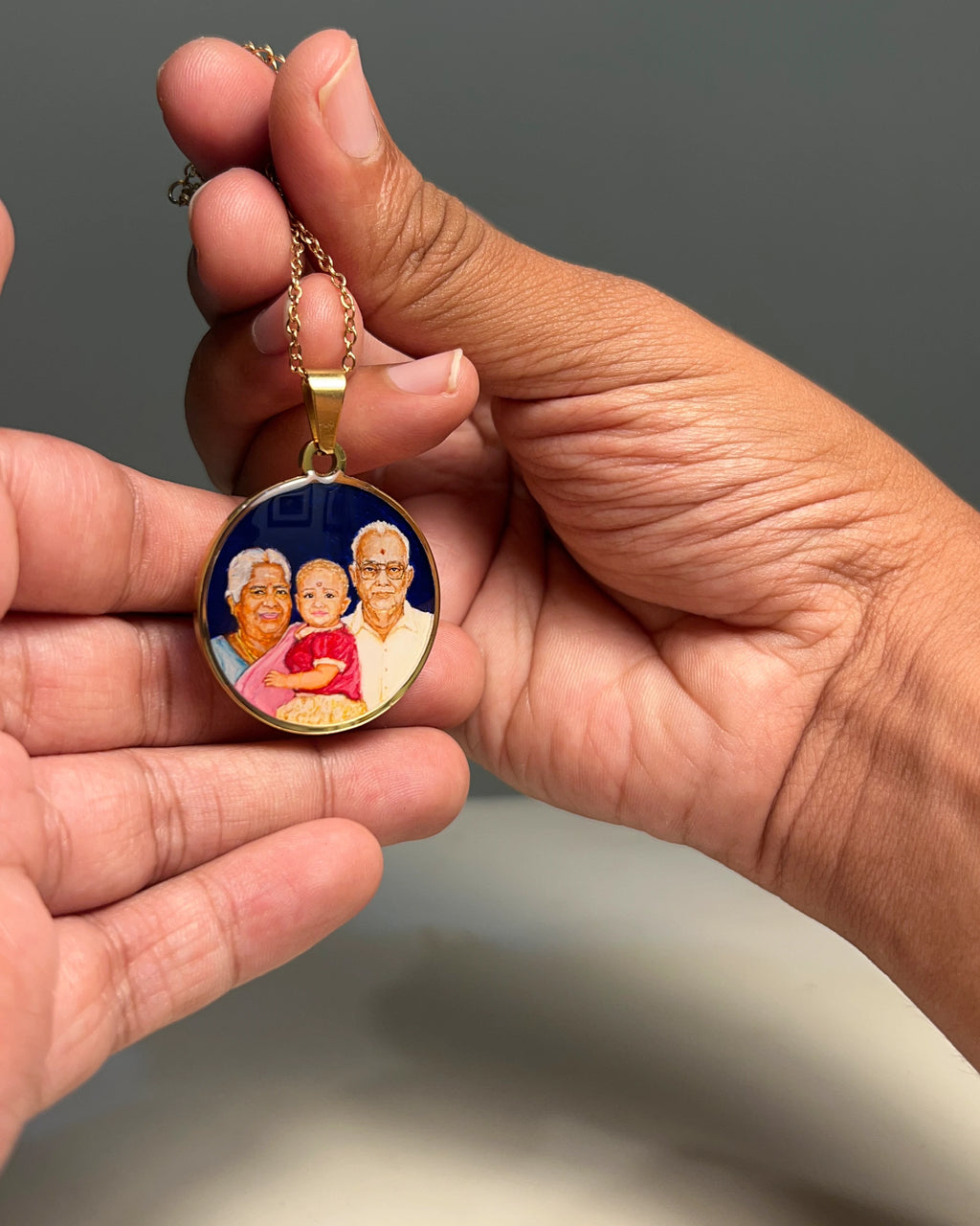 Three-Face Custom Hand-Painted Miniature Portrait Pendant, Full-Colour, 18k Gold Plated, 30 mm