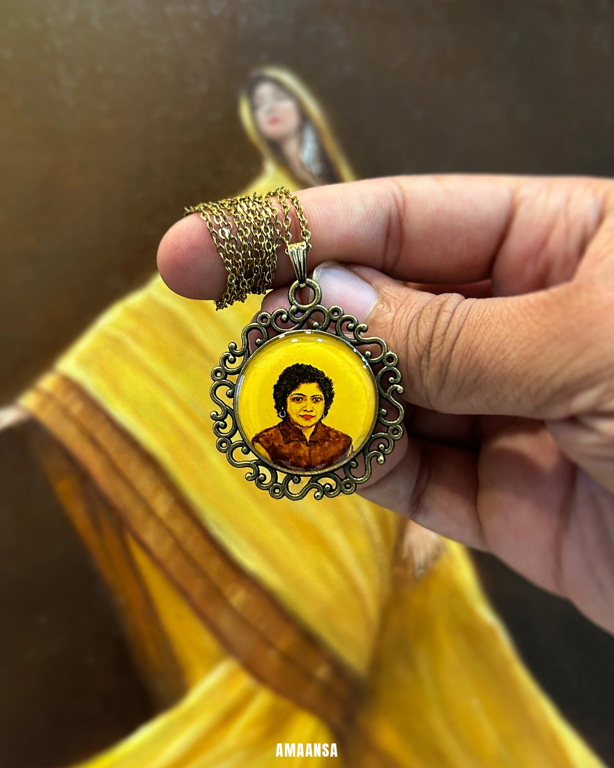 Single Face- Custom Portrait Pendant: [Made-to-order]