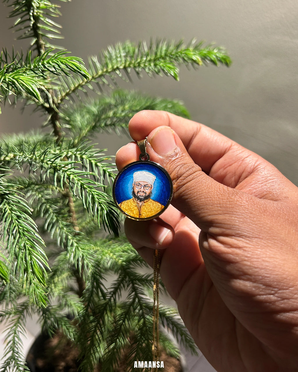 One Face | Premium 18k Gold PVD Pendant with Custom Miniature Art || Full colour